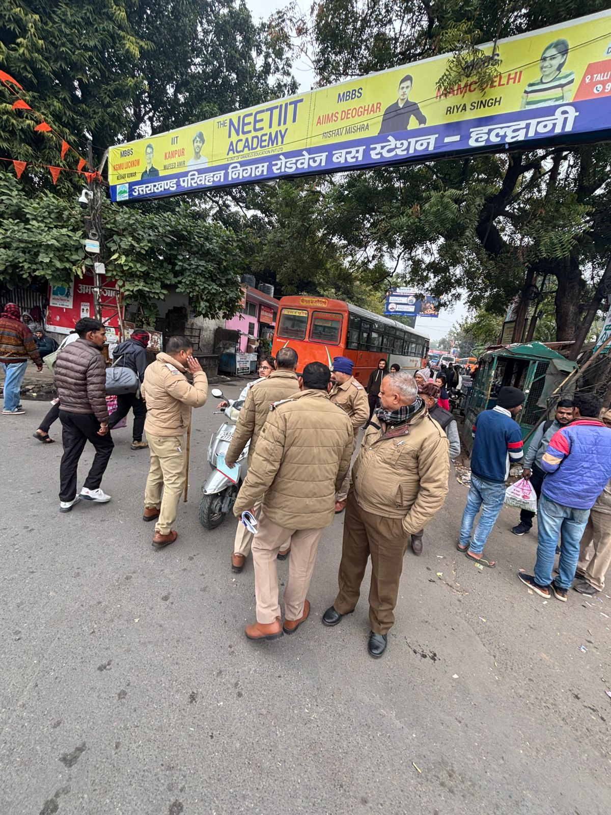 नए साल के जश्न में नशे और हुड़दंग पर कड़ी नजर, एसएसपी नैनीताल के निर्देश पर पुलिस कार्यवाही जारी