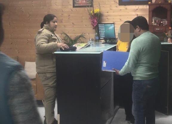स्पा सेंटरों के हुए औचक निरीक्षण, अनियमितता पाये जाने पर इन 4 स्पा सेंटरों पर की कार्यवाही, 40 हजार का जुर्माना