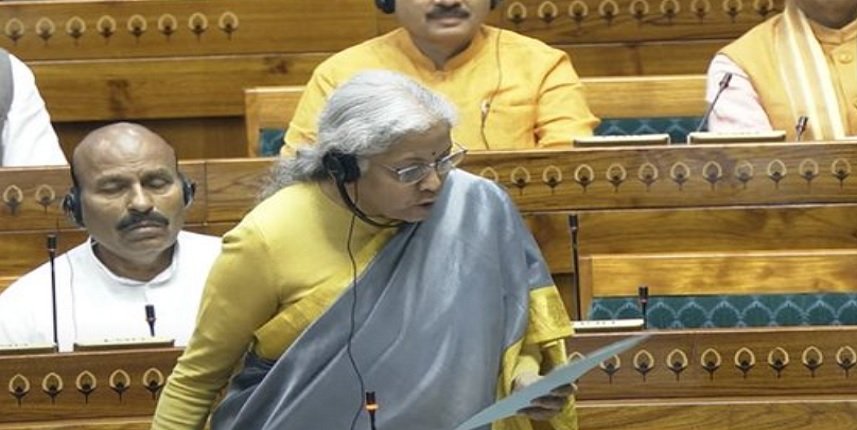 वित्त मंत्री ने लोकसभा में पेश किया नया आयकर विधेयक 2025