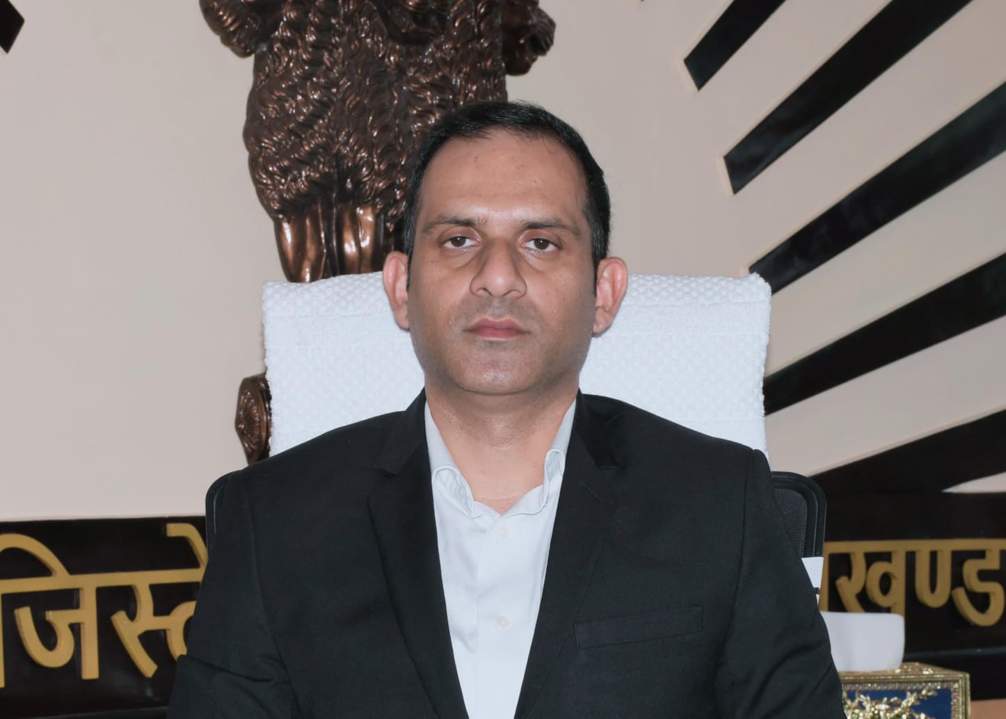 जिलाधिकारी आशीष भटगांई ने वनाग्नि के तत्काल नियंत्रण को लेकर दिए ये निर्देश