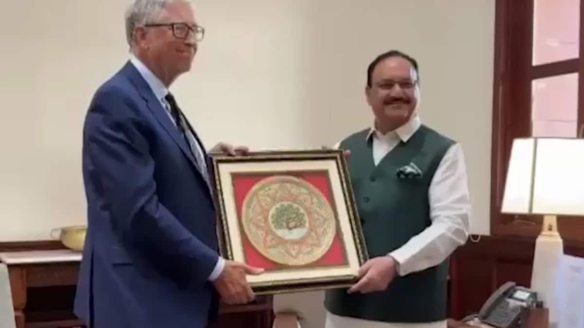 संसद पहुंचे माइक्रोसॉफ्ट के पूर्व CEO बिल गेट्स, जेपी नड्डा से की मुलाकात
