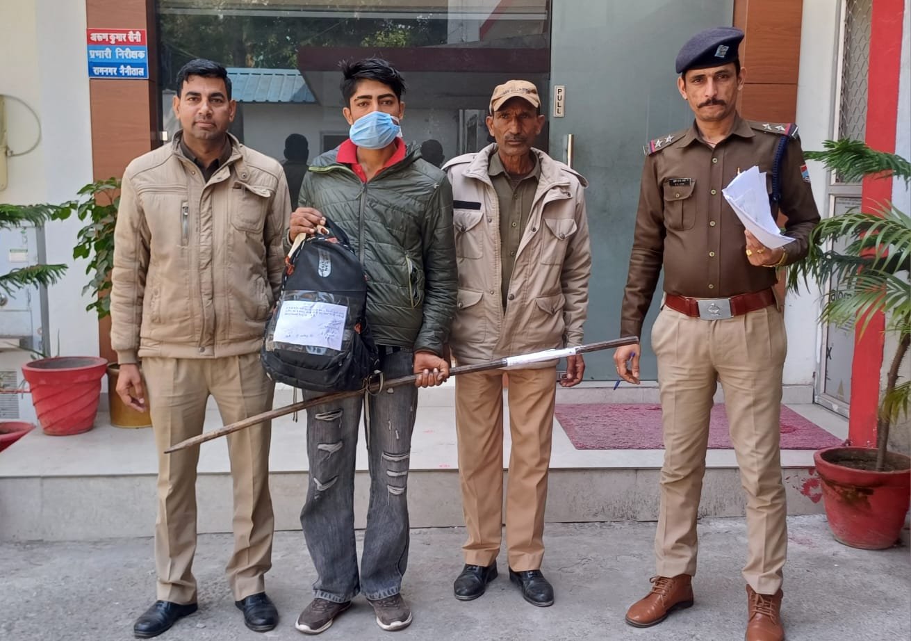 रामनगर पुलिस ने मात्र 8 घण्टे में चोरी के अभियुक्त को चोरी के सामान के साथ किया गिरफ्तार