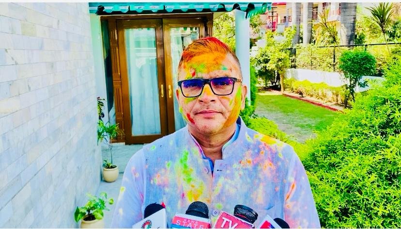 होली के शुभ अवसर पर हल्द्वानी विधायक सुमित हृदयेश ने क्षेत्र वासियों को दी शुभकामनाएं