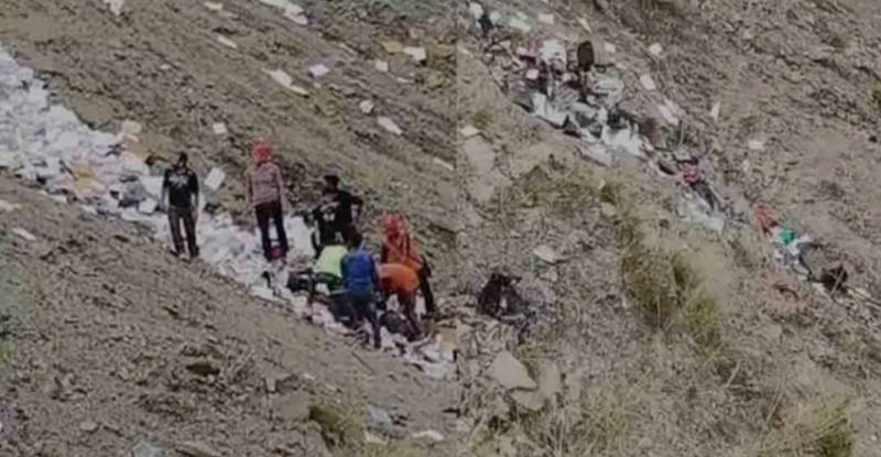 जम्मू कश्मीर में सेना का वाहन खाई में गिरा, तीन जवानों की मौत