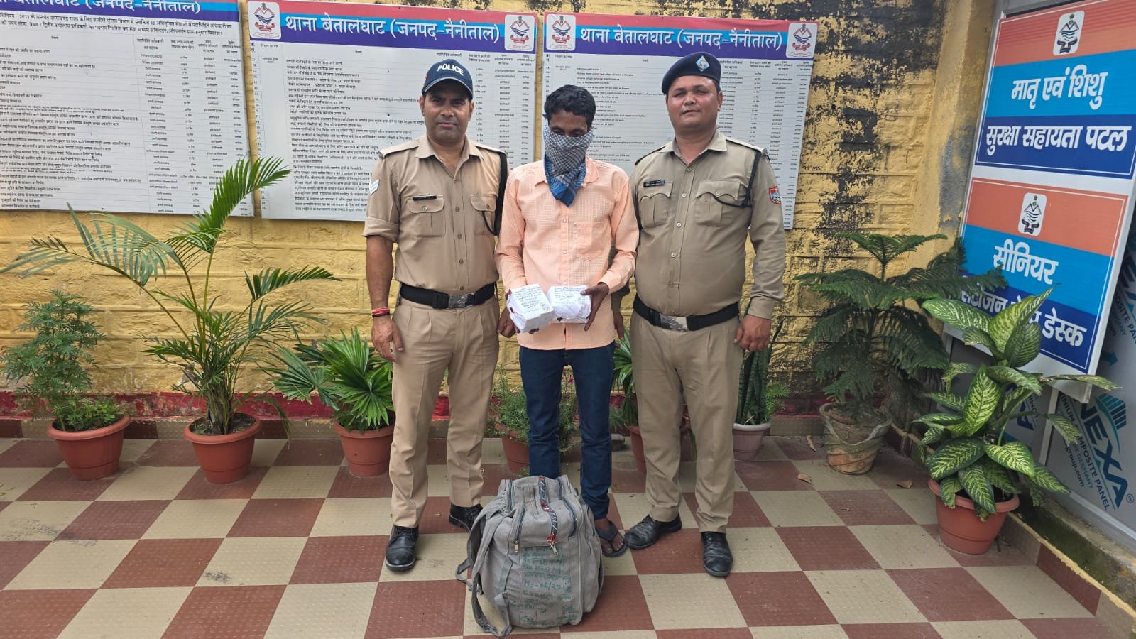 बेतालघाट पुलिस ने अवैध शराब के कारोबार में लिप्त एक व्यक्ति को किया गिरफ्तार, 98 टेट्रा पैक देशी शराब बरामद