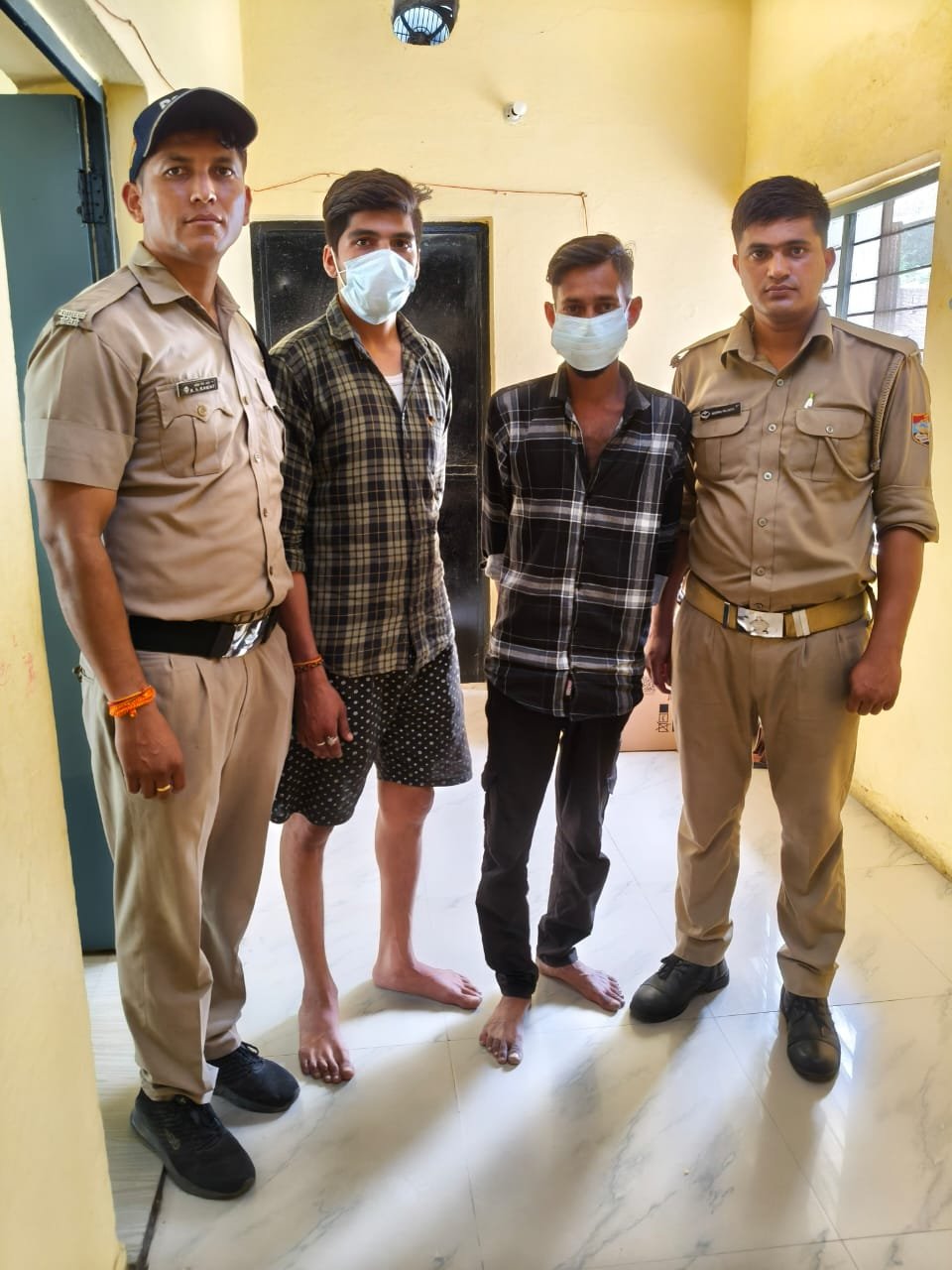 अवैध शराब की तस्करी पर काठगोदाम पुलिस की कार्यवाही, लंबे समय से फरार 2 वांछित भी गिरफ्तार