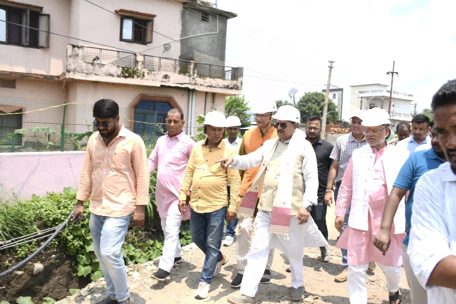 रक्सिया नाले के जलभराव की समस्या के निदान पर गांवों के लोगों ने व्यक्त किया सांसद का आभार