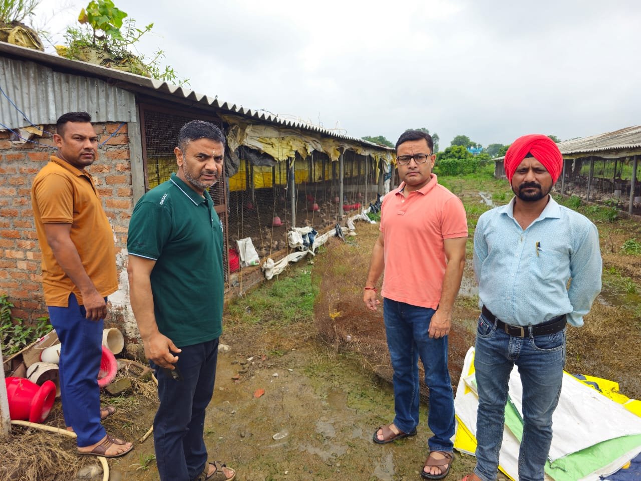 ADM शैलेंद्र सिंह नेगी ने दस्तावेज लेखन में गड़बड़ी पर सख्त रुख अपनाया उप निबंधक और वरिष्ठ क्लर्क से भी स्पष्टीकरण मांगा