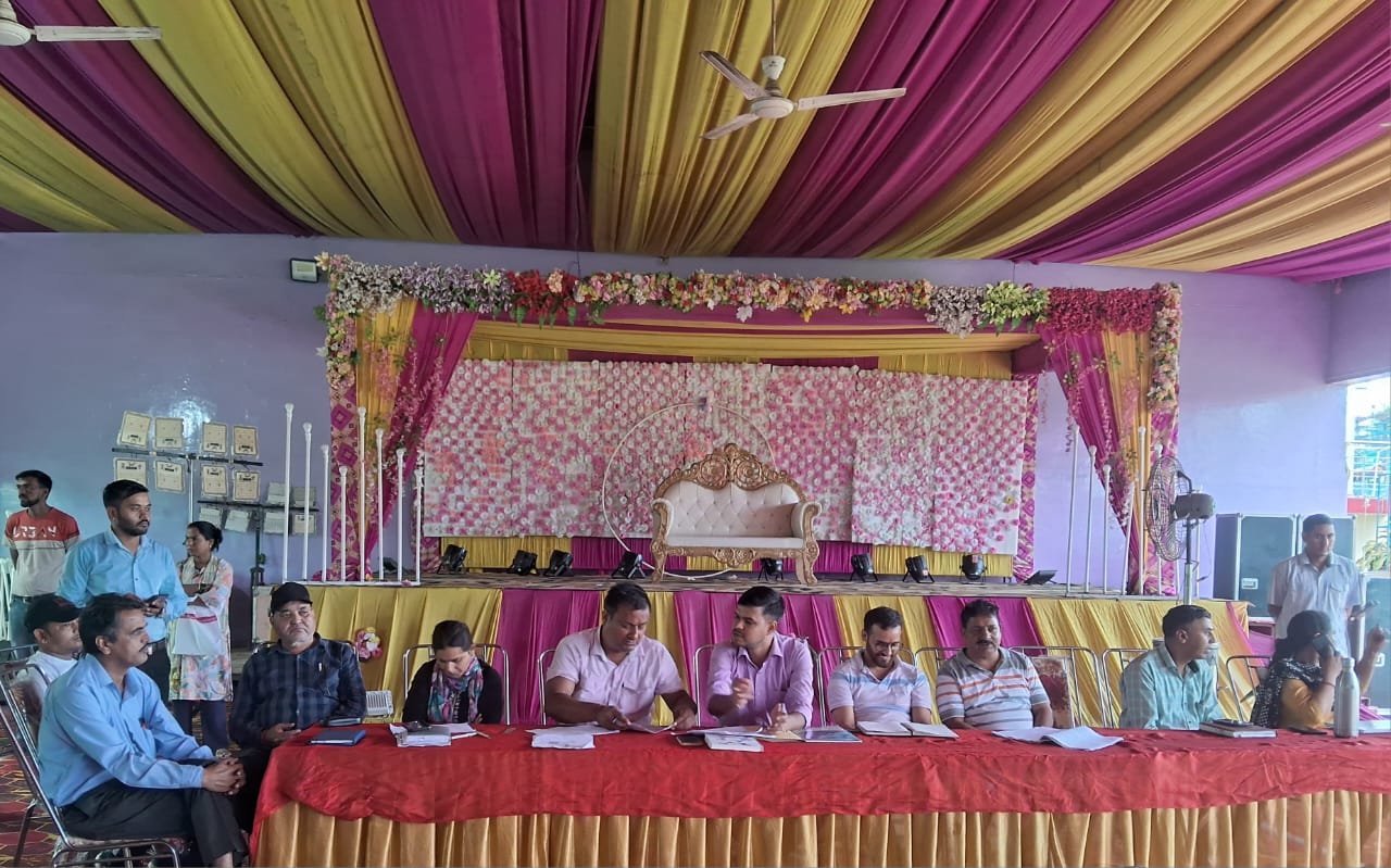 जिलाधिकारी के निर्देशन पर हल्द्वानी नगर निगम के वार्डों में जन सुविधा शिविर का किया गया आयोजन