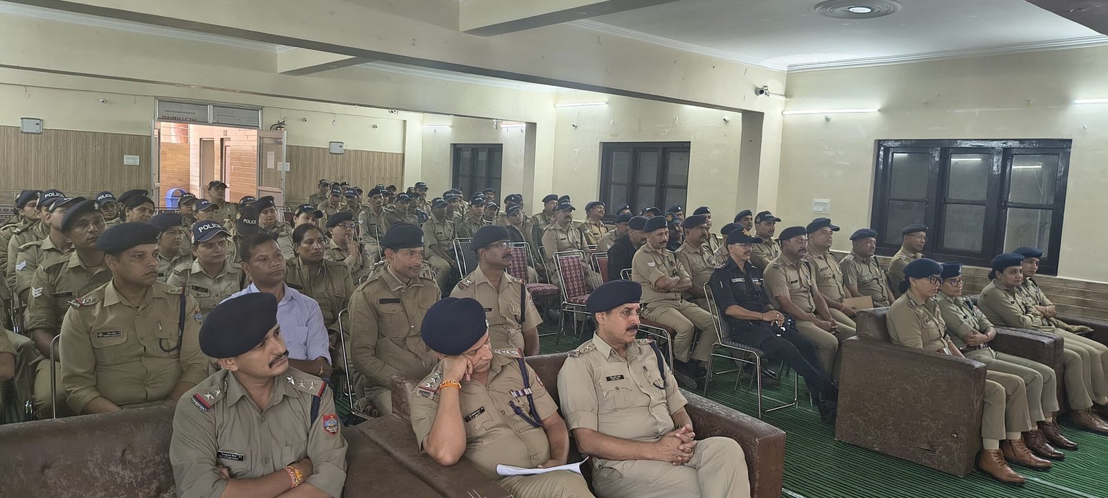 एसएसपी नैनीताल ने नंदा देवी महोत्सव के सकुशल आयोजन के लिए सुरक्षाकर्मियों को किया ब्रीफ
