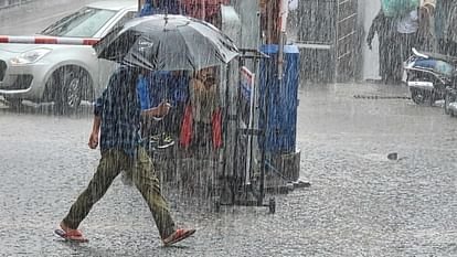 उत्तराखंड के इन जिलों में अगले तीन घंटे भारी बारिश का रेड अलर्ट जारी