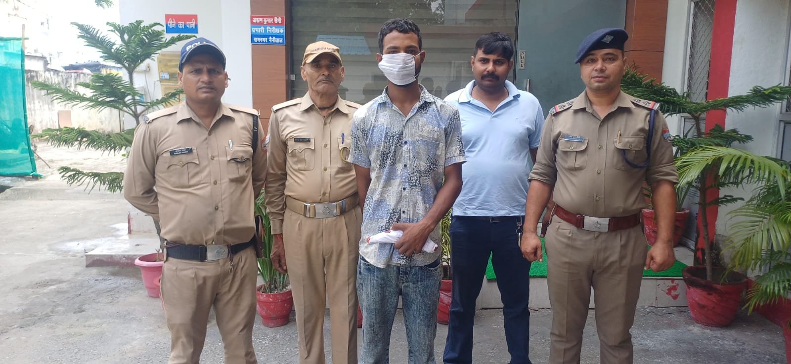 रामनगर पुलिस ने क्षेत्र में अराजकता फैलाने वाले आरोपी को किया गिरफ्तार, अवैध तमंचे भी बरामद