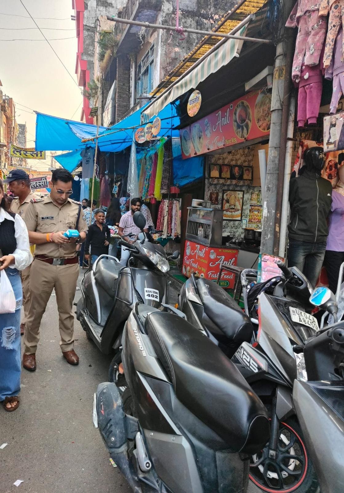 एसएसपी नैनीताल के सख्त निर्देश पर हल्द्वानी में “नो पार्किंग” में खड़े 38 वाहनों पर पुलिस की कार्यवाही