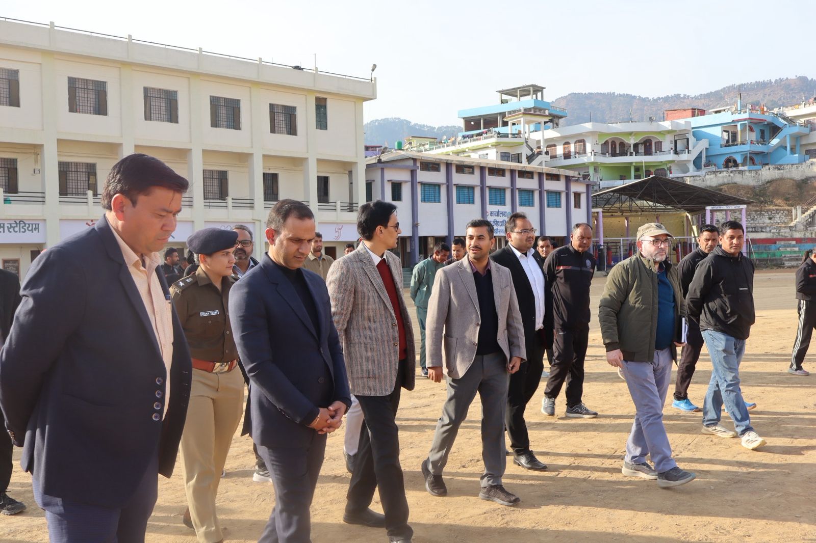 आयुक्त कुमाऊं ने पिथौरागढ़ में विकास कार्यों व जनकल्याणकारी योजनाओं की व्यापक समीक्षा