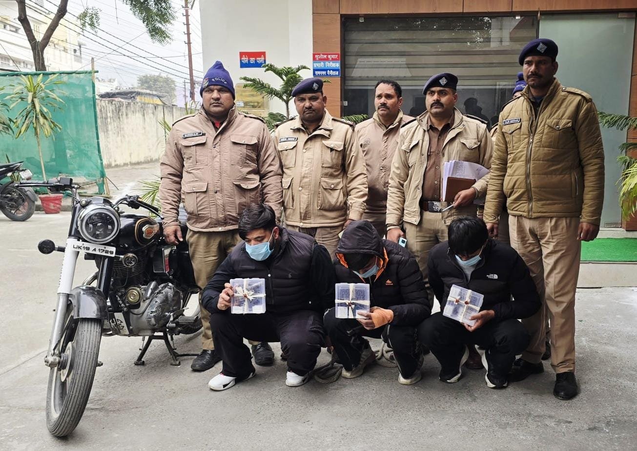 एसएसपी नैनीताल के निर्देश में नैनीताल पुलिस का एक्शन, सोशल मीडिया पर वायरल वीडियो पर लिया संज्ञान