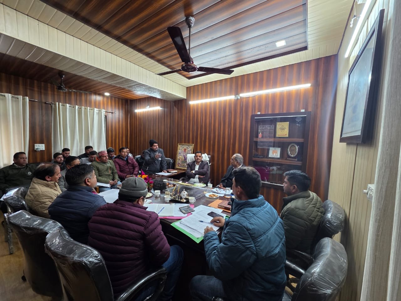 आँचल दुग्ध संघ की समीक्षा बैठक, गुणवत्ता नियंत्रण व विपणन सुधार पर जोर