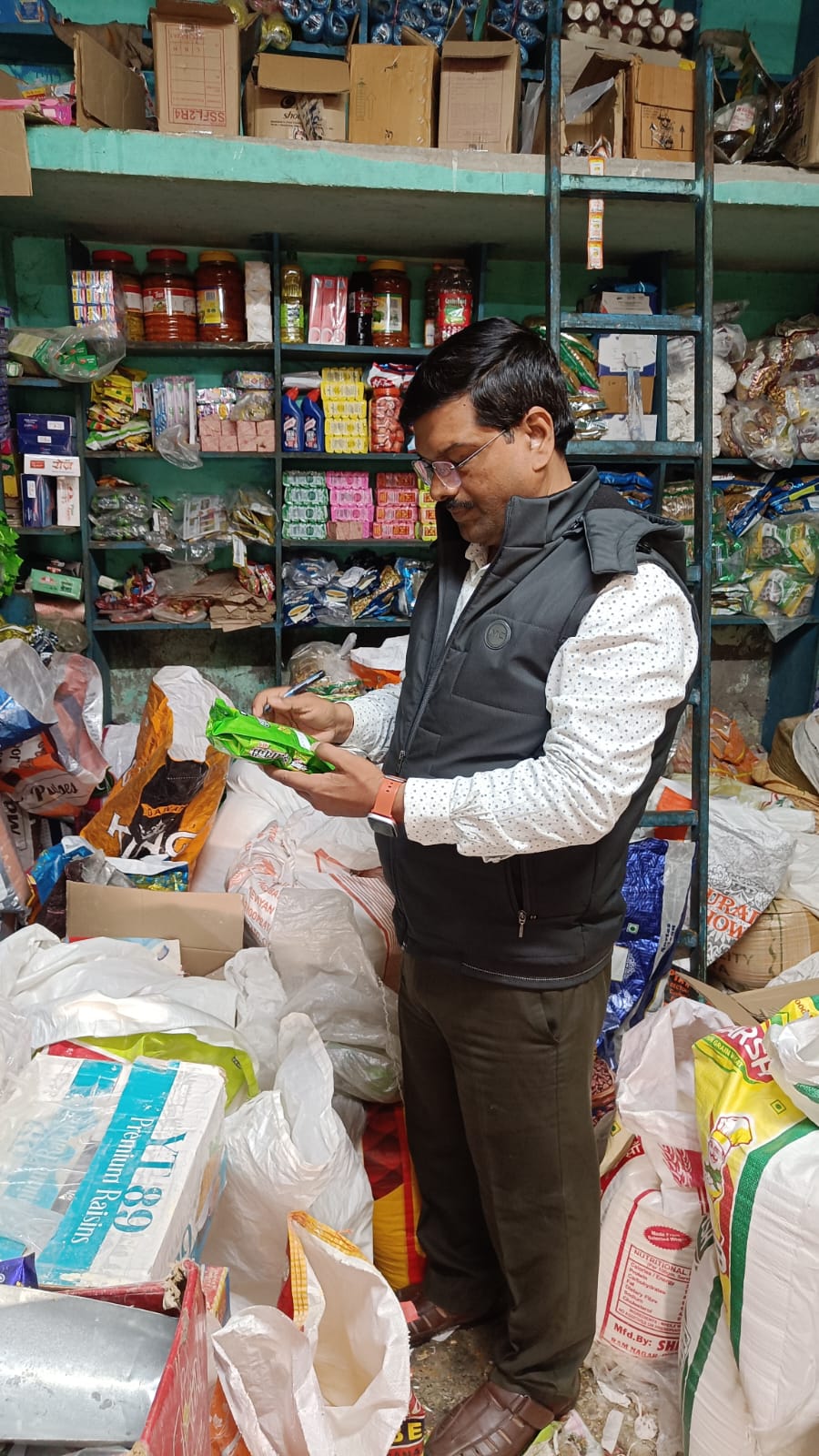 रामनगर के खताड़ी में खाद्य प्रतिष्ठानों का किया गया निरीक्षण