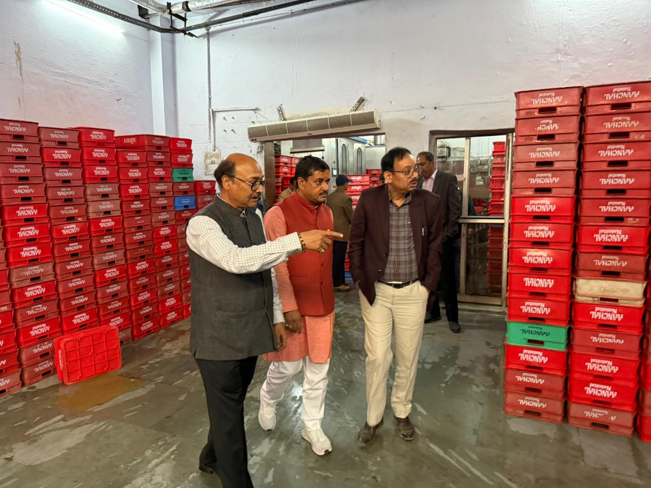 85 करोड़ की लागत से बन रहे अत्याधुनिक दुग्ध प्लांट का औचक निरीक्षण, गुणवत्ता और स्वच्छता देख संतुष्ट हुए निदेशक