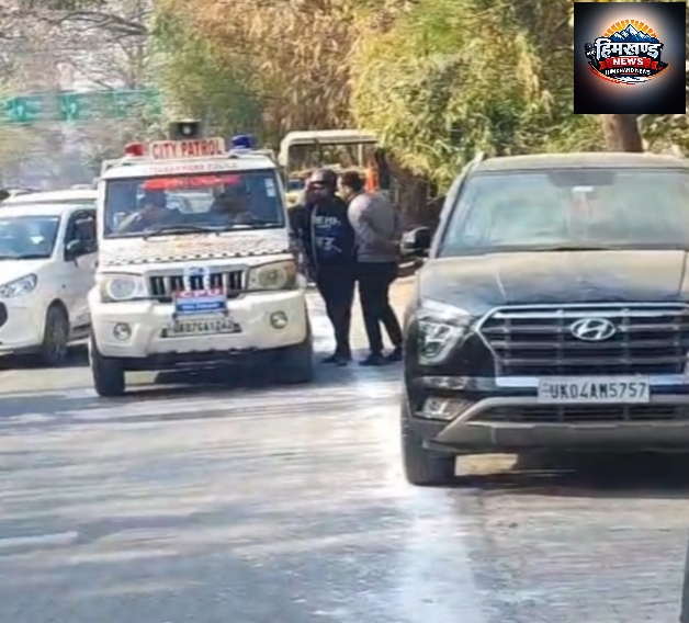 सीएम के कार्यक्रम स्थल के पास कार में मिला शव, पुलिस ने शव को पोस्टमार्टम को भेजा