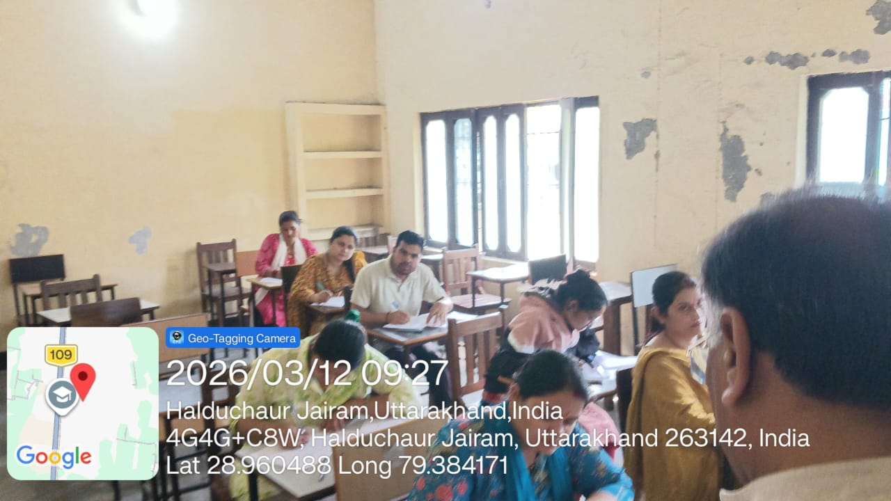कुलपति ने लाल बहादुर शास्त्री महाविद्यालय हल्दूचौड़ परीक्षा केंद्र का किया औचक निरीक्षण