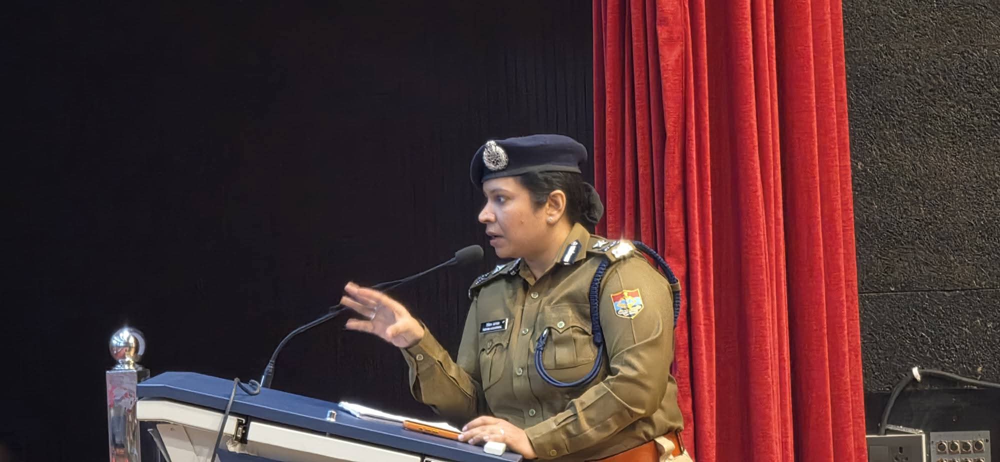 वीवीआईपी भ्रमण को लेकर कुमाऊं पुलिस हाई अलर्ट, आईजी कुमाऊं ने पुलिस बल को किया विस्तृत ब्रीफ
