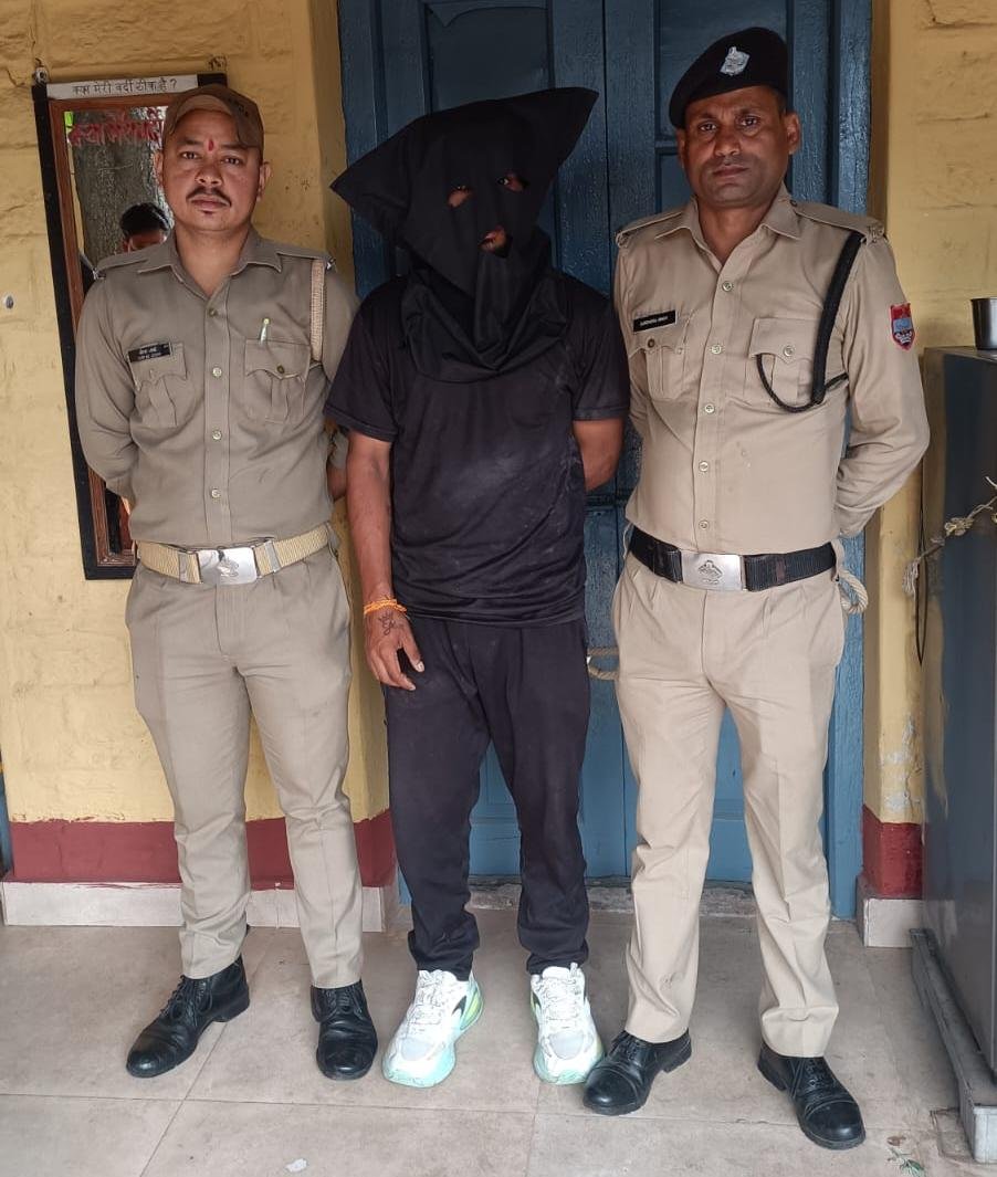 ऑपरेशन प्रहार के तहत बेतालघाट पुलिस की कार्रवाई, पोक्सो व आईटी एक्ट के वांछित अभियुक्त को किया गिरफ्तार
