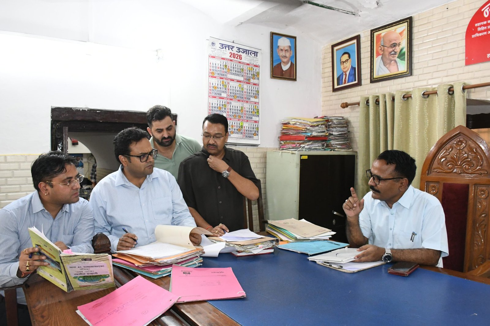 जिलाधिकारी रयाल ने तहसील परिसर एवं उपजिलाधिकारी कार्यालय हल्द्वानी का किया औचक निरीक्षण