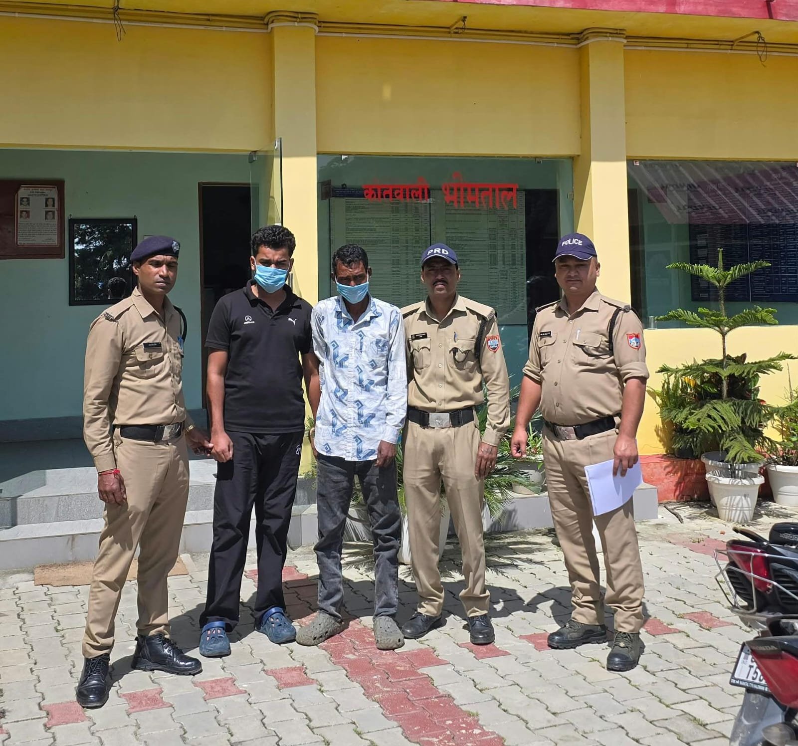 SSP Nainital के निर्देश पर भीमताल पुलिस की बड़ी कार्रवाई, हत्या के प्रयास व चोरी के मामलों में लंबे समय से फरार 2 अभियुक्त गिरफ्तार